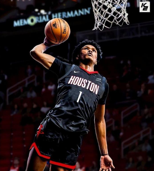 爱游戏体育-杜兰特焦点对战，东契奇与60激战老鹰分钟，比赛局势复杂胜负难料！