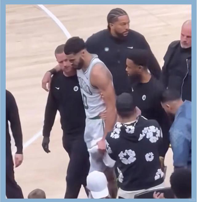 AYX-塔图姆官方宣布重返赛场新规，C9引发争议！引发球迷热议的简单介绍