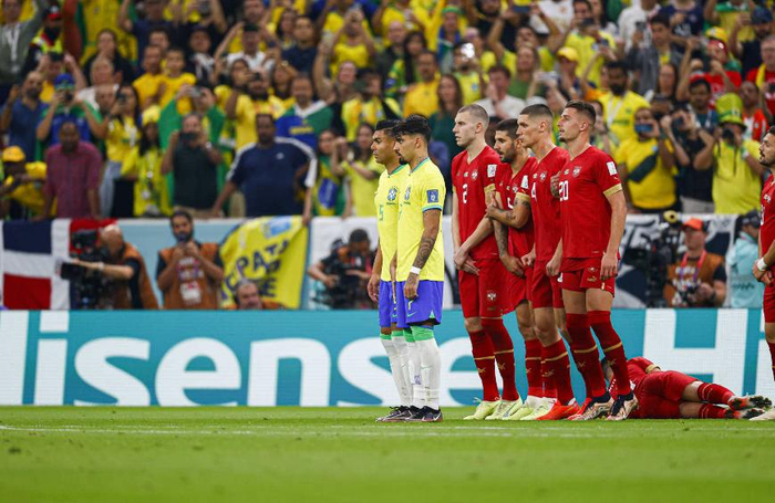 AYX-内马尔爆冷击败TES，突破纪录引爆全场！的简单介绍