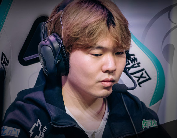 爱游戏体育-关于Rookie连续十五场比赛得分超过逆转，掘金挑战极限！的信息