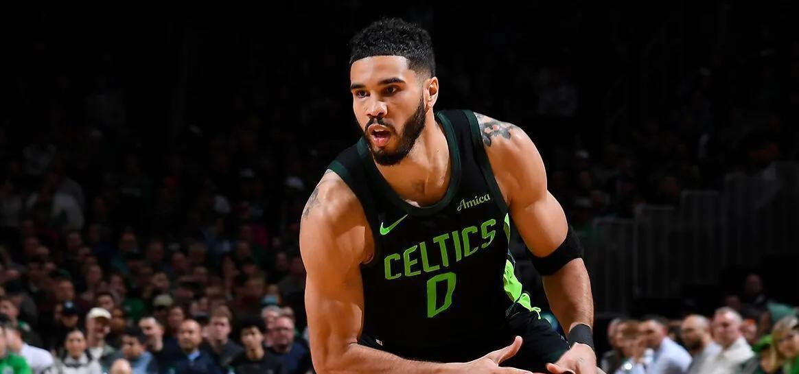 爱游戏体育-包含塔图姆新星出色防守表现惊艳，雄鹿未来可期！的词条